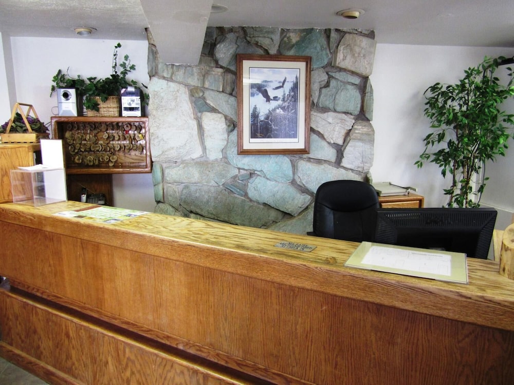 Yellowstone Country Inn 7/48