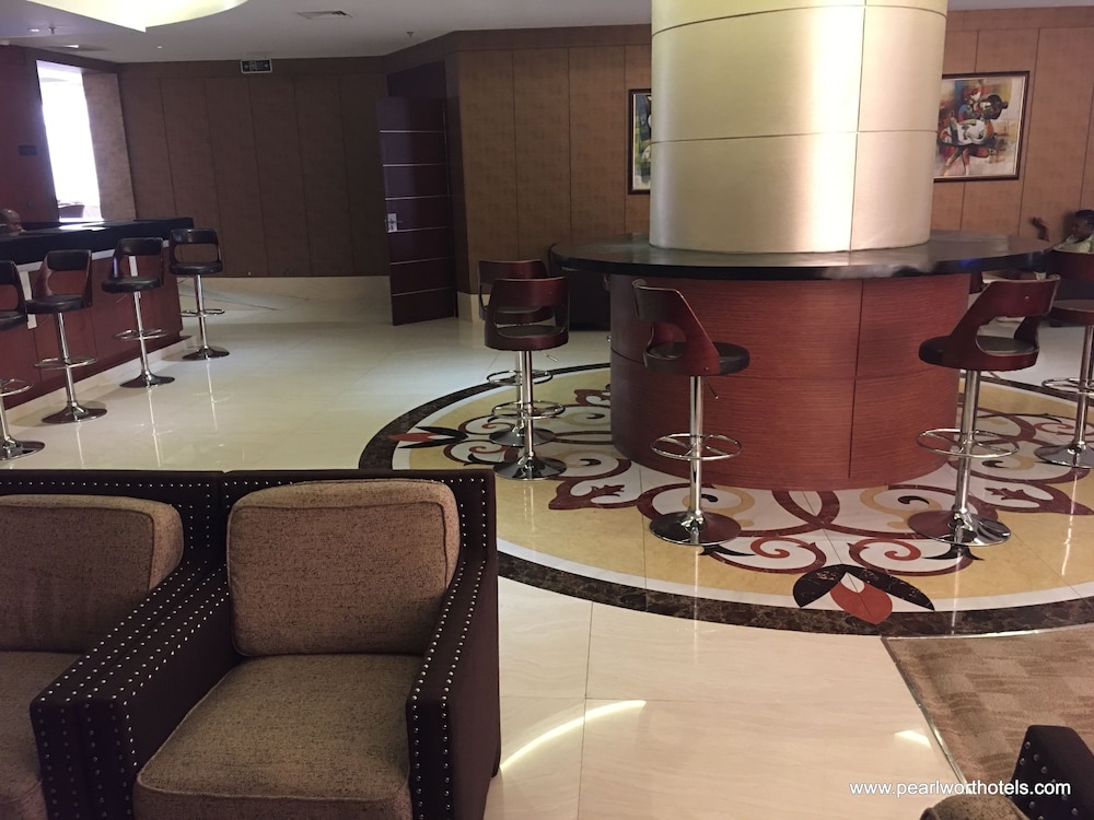 Pearlwort Hotel and Suites 41/45