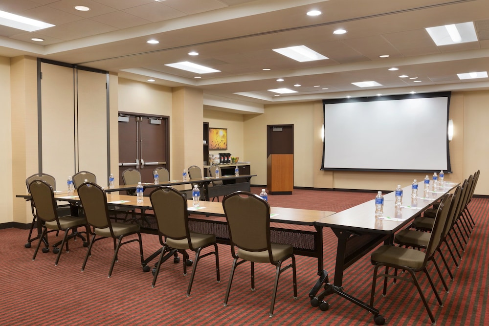 Hyatt Place Houston / The Woodlands 55/64