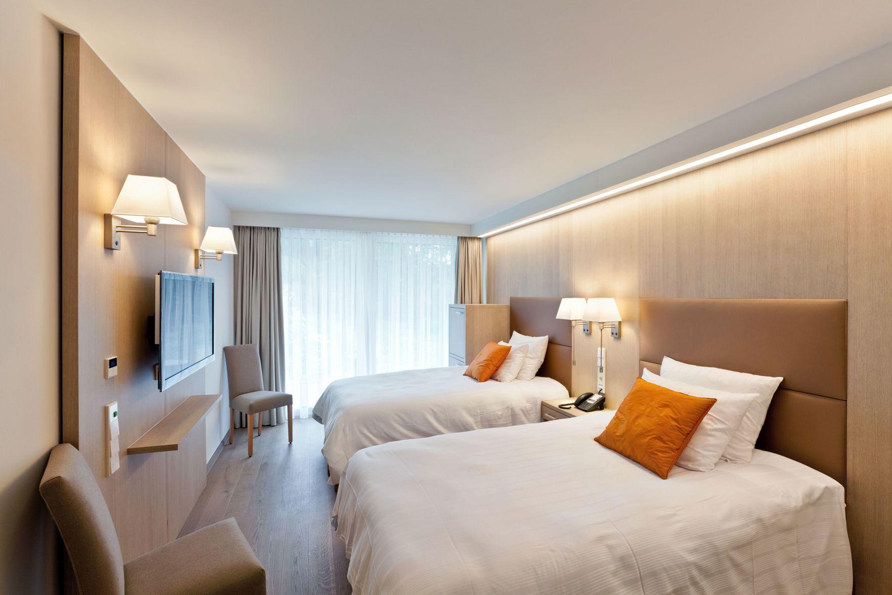 Executive, Twin Beds