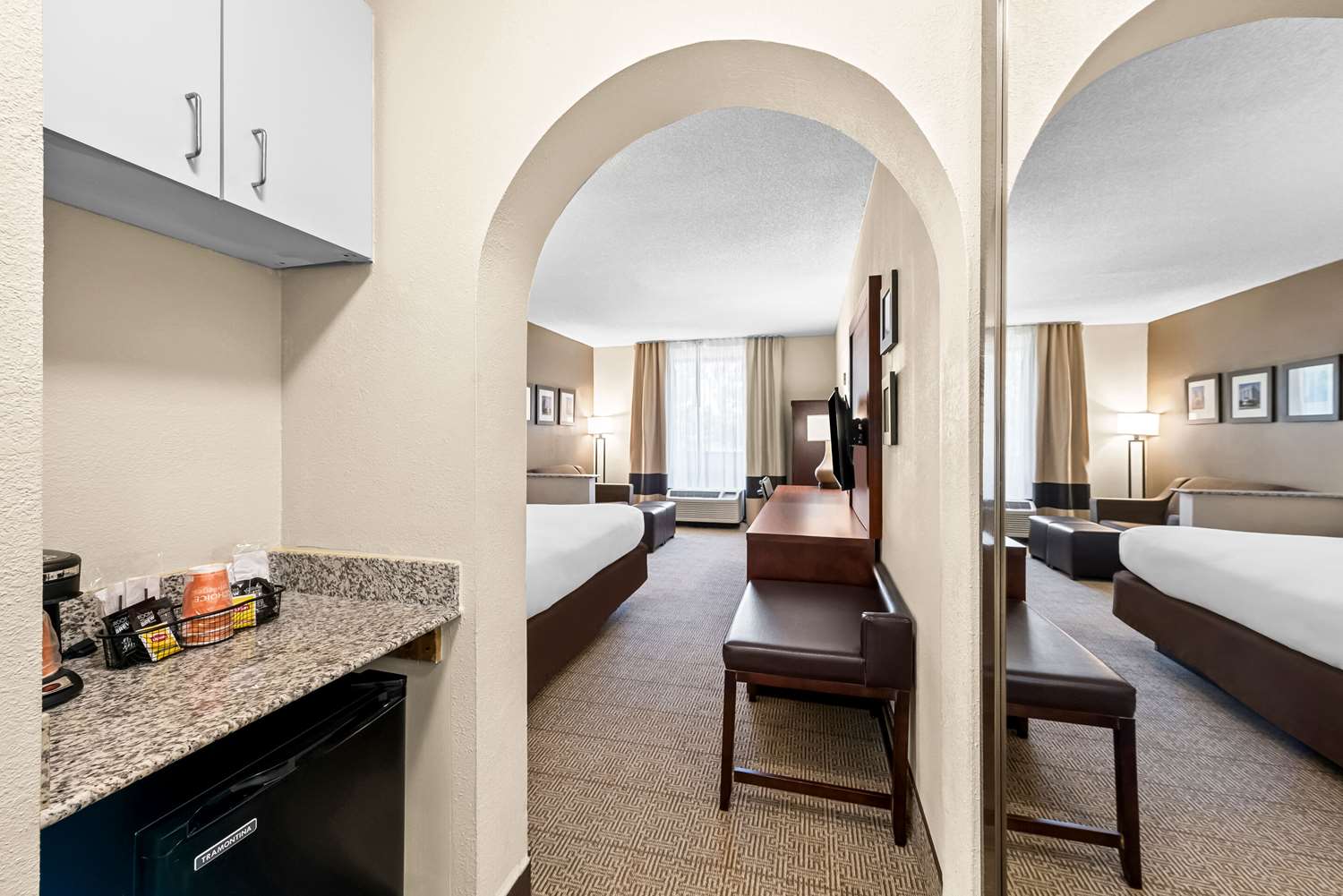 Comfort Inn and Suites Durham Near Duke University 44/44