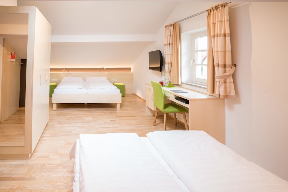 Das Grune Hotel Zur Post - 100 Bio 14/74