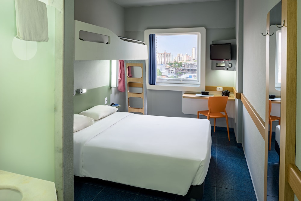 IBIS BUDGET BELEM 13/58