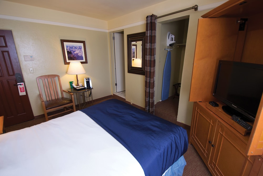 Room at El Tovar Hotel, GRAND CANYON - AZ