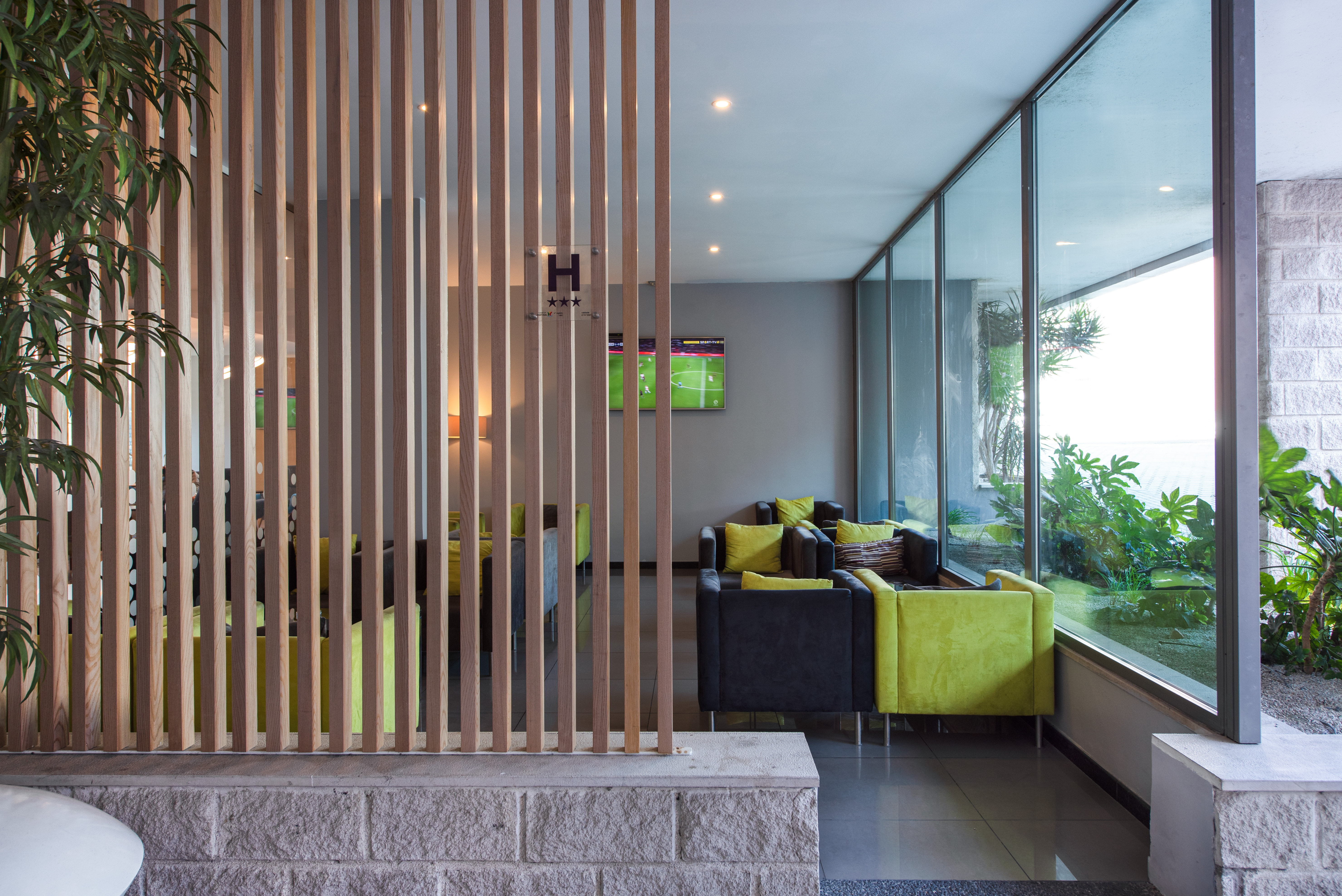 HOLIDAY INN EXPRESS LISBON AIRPORT 43/78