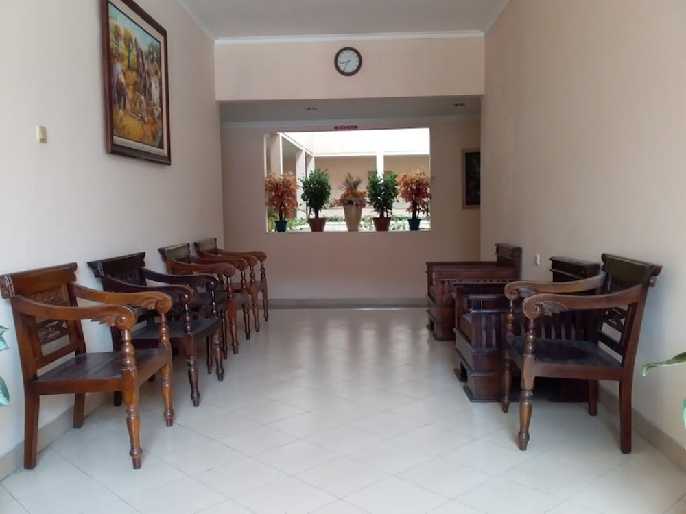 Maliboro Inn Hotel 49/61
