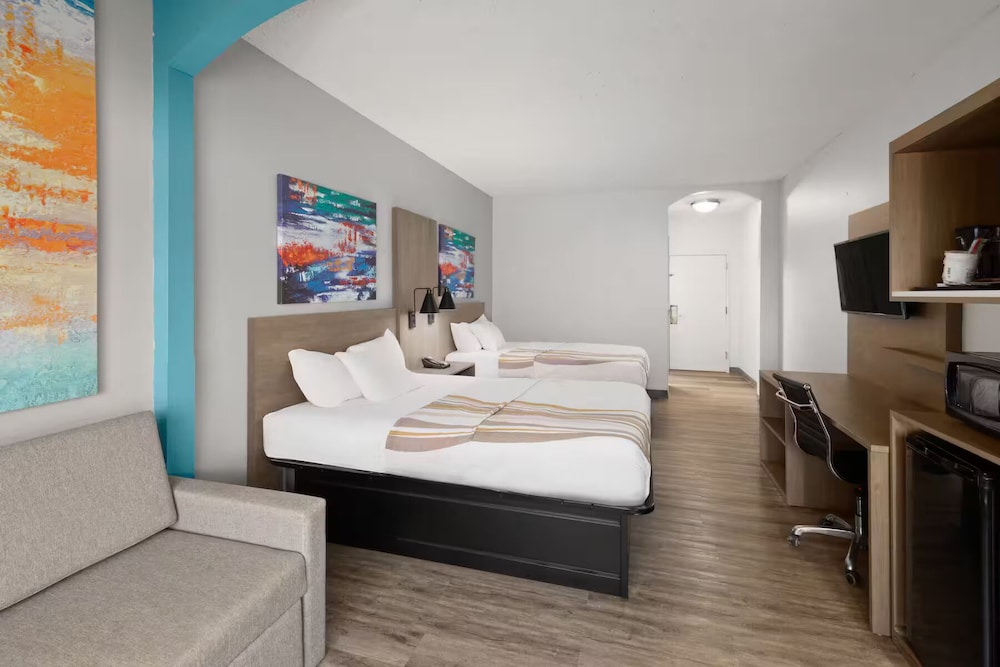 Room, 2 Queen Beds