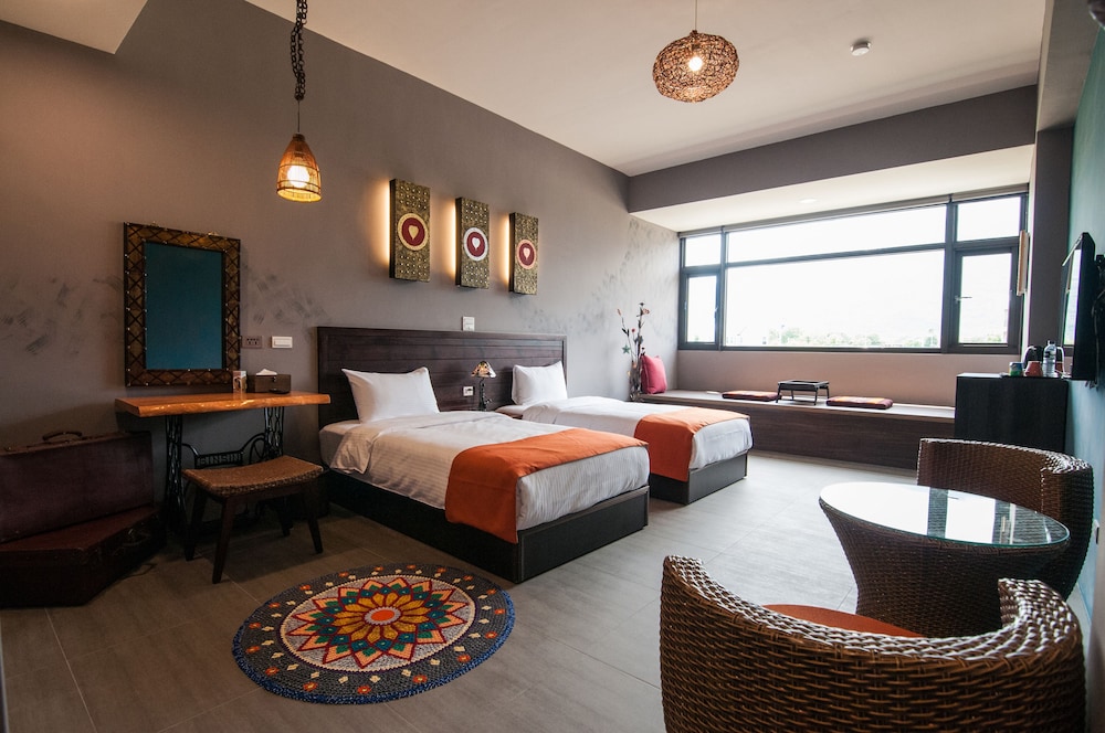 Zai Yan-Yan B&B 25/54