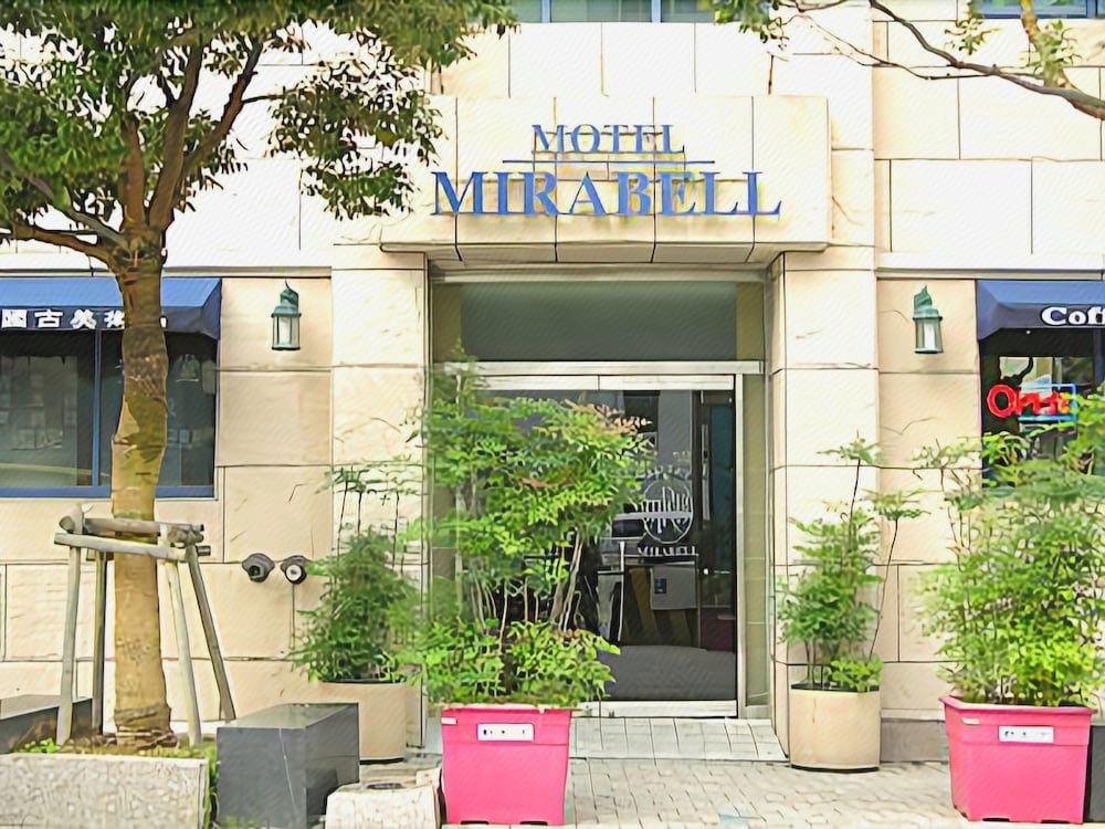 Mirabell Motel 10/80