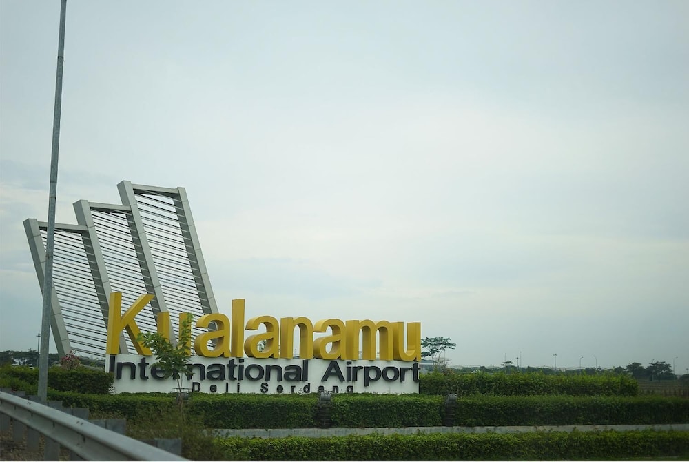 The Lively Hotel Kualanamu 28/31