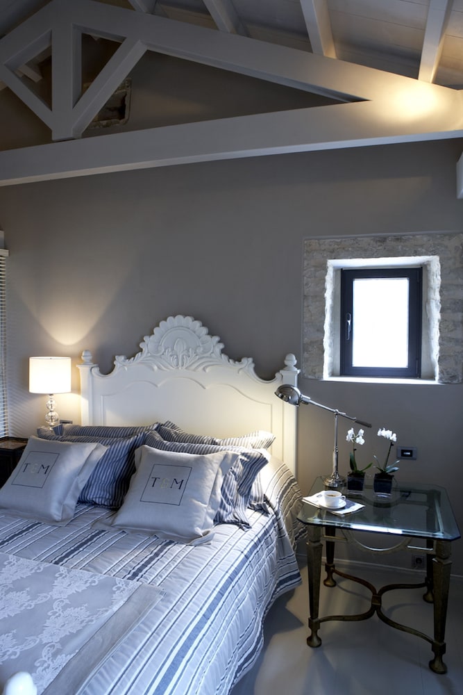 Torri E Merli Boutique Hotel 11/59