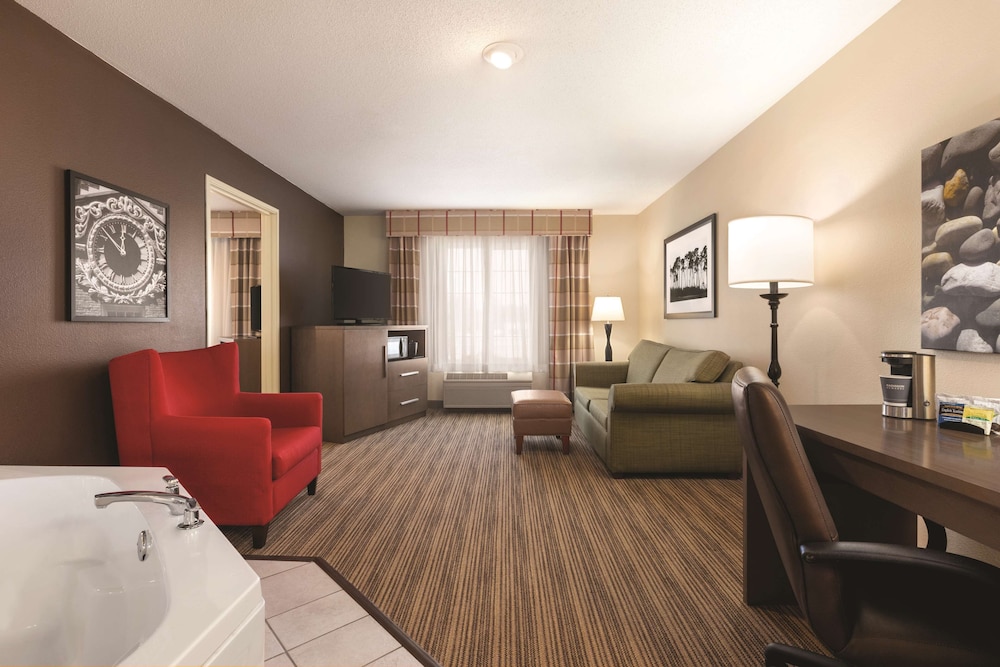 Country Inn & Suites by Radisson, Albert Lea - Austin 27/35