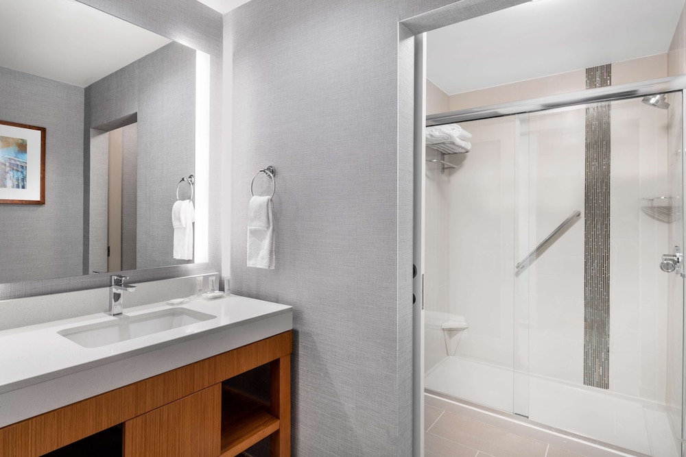 Hyatt Place Fort Worth-Alliance Town Center 44/47