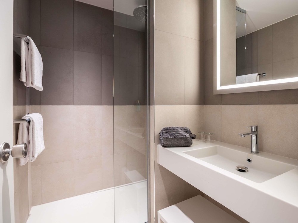 جناح بسريرين كوين، Novotel Brugge Centrum 4/7