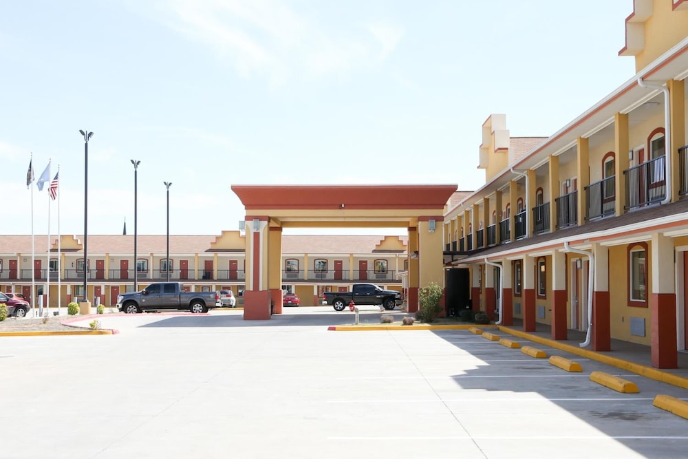 Sands Inn And Kitchen Suites 46/51