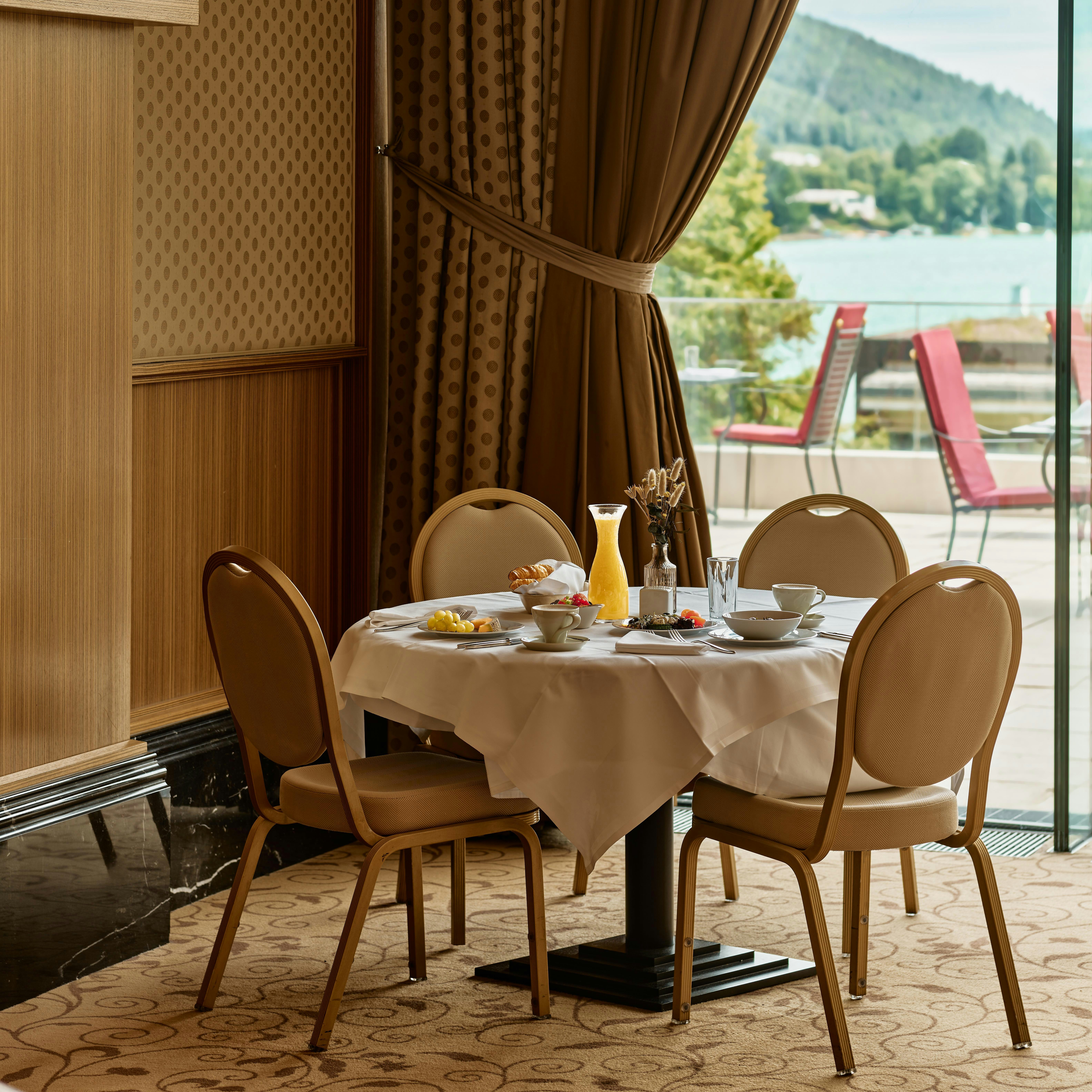 FALKENSTEINER SCHLOSSHOTEL VELDEN 69/83