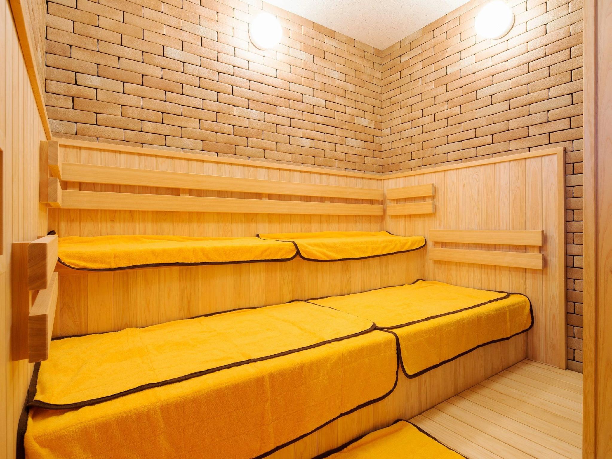 Aoshima Fisherman's Beachside Hostel & Spa 12/23