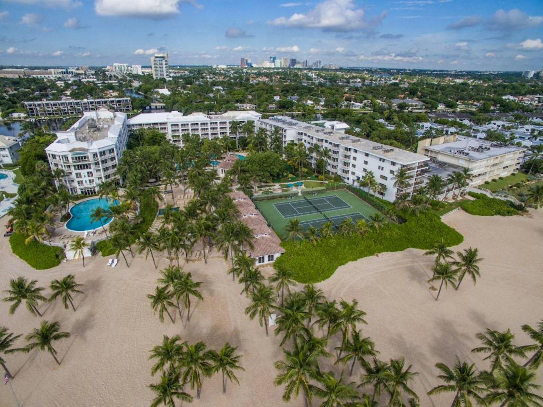 Lago Mar Beach Resort Club 82/90