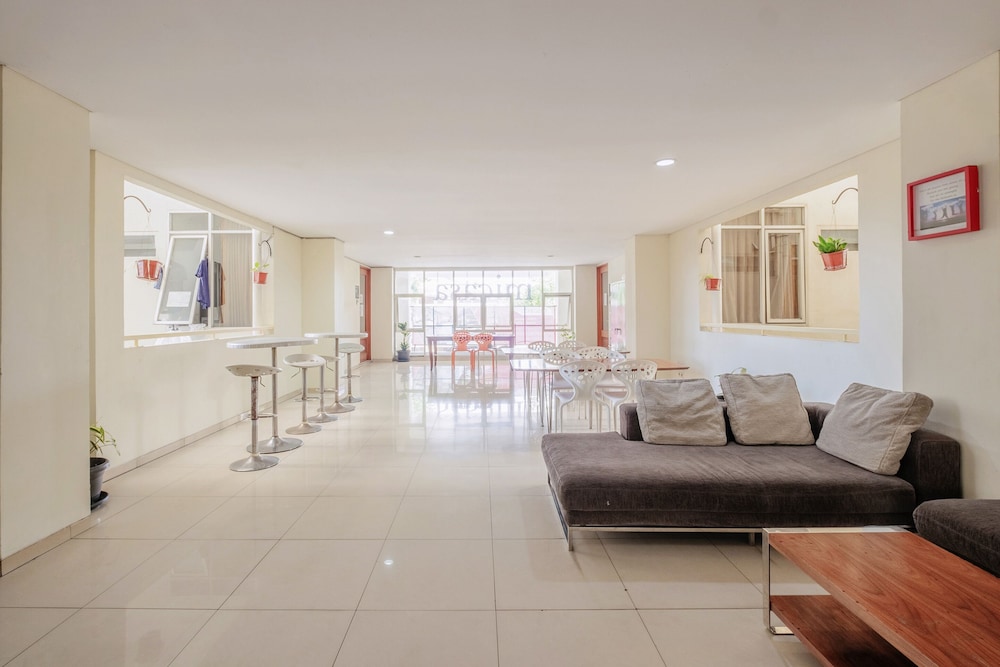 OYO 818 Micasa Residence 22/39