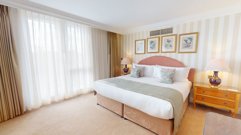 2 BEDROOMS, PENTHOUSE