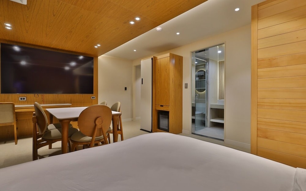 Gridt Hotel and Home Gyeongju 42/50
