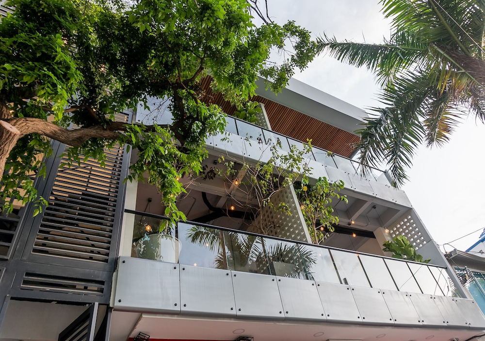 The Garden by DOT Suites 2/50