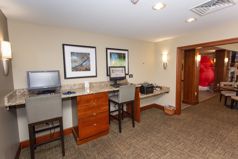 STAYBRIDGE SUITES BOWLING GREEN 34/68