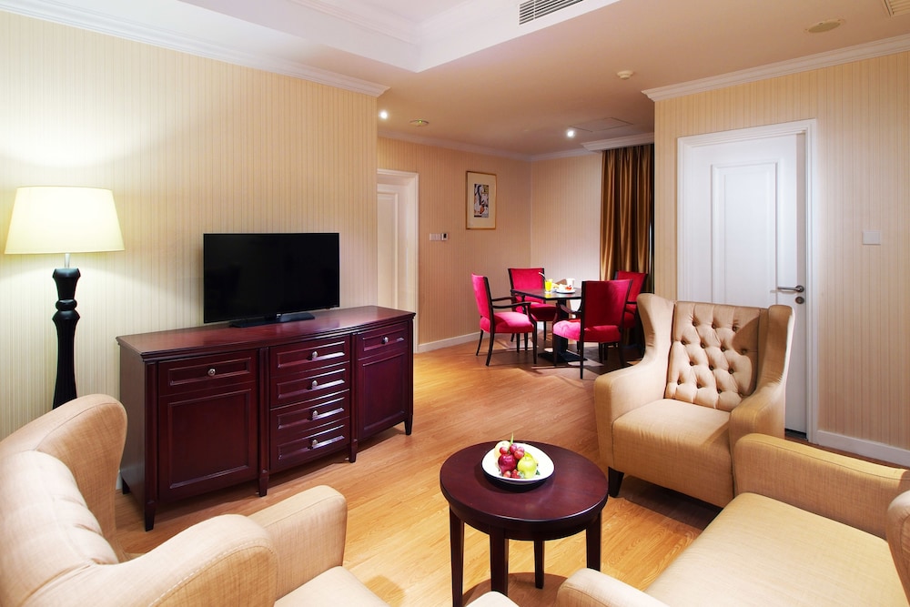 Adimulia Hotel Medan 40/55