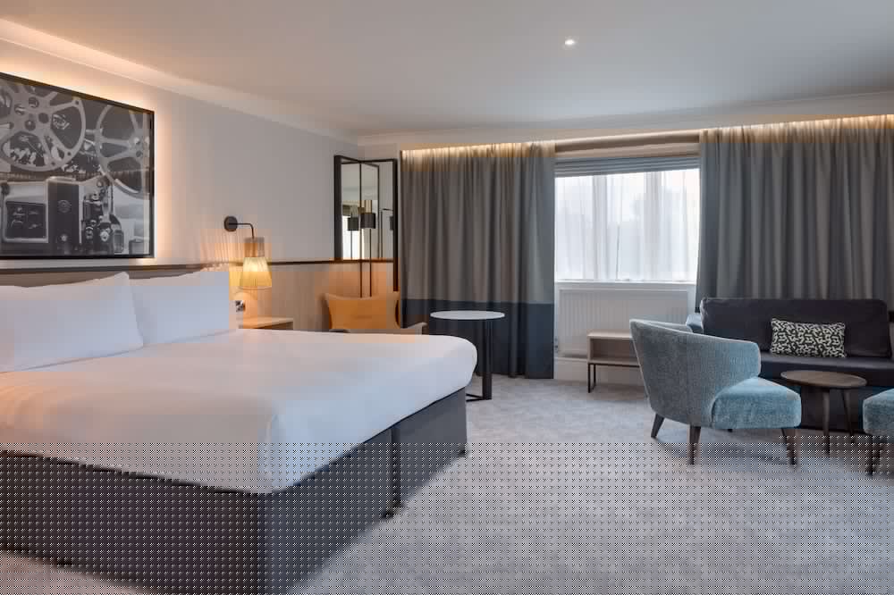 DoubleTree by Hilton London Elstree 12/73