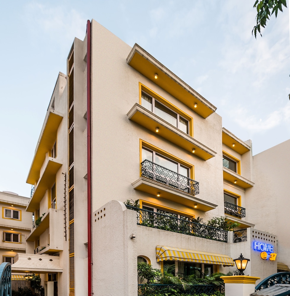 Home@F37 Kailash Colony Metro 5/69