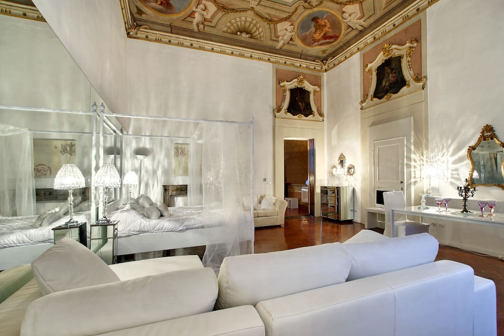 PALAZZO TOLOMEI RESIDENZA D'EPOCA 28/50