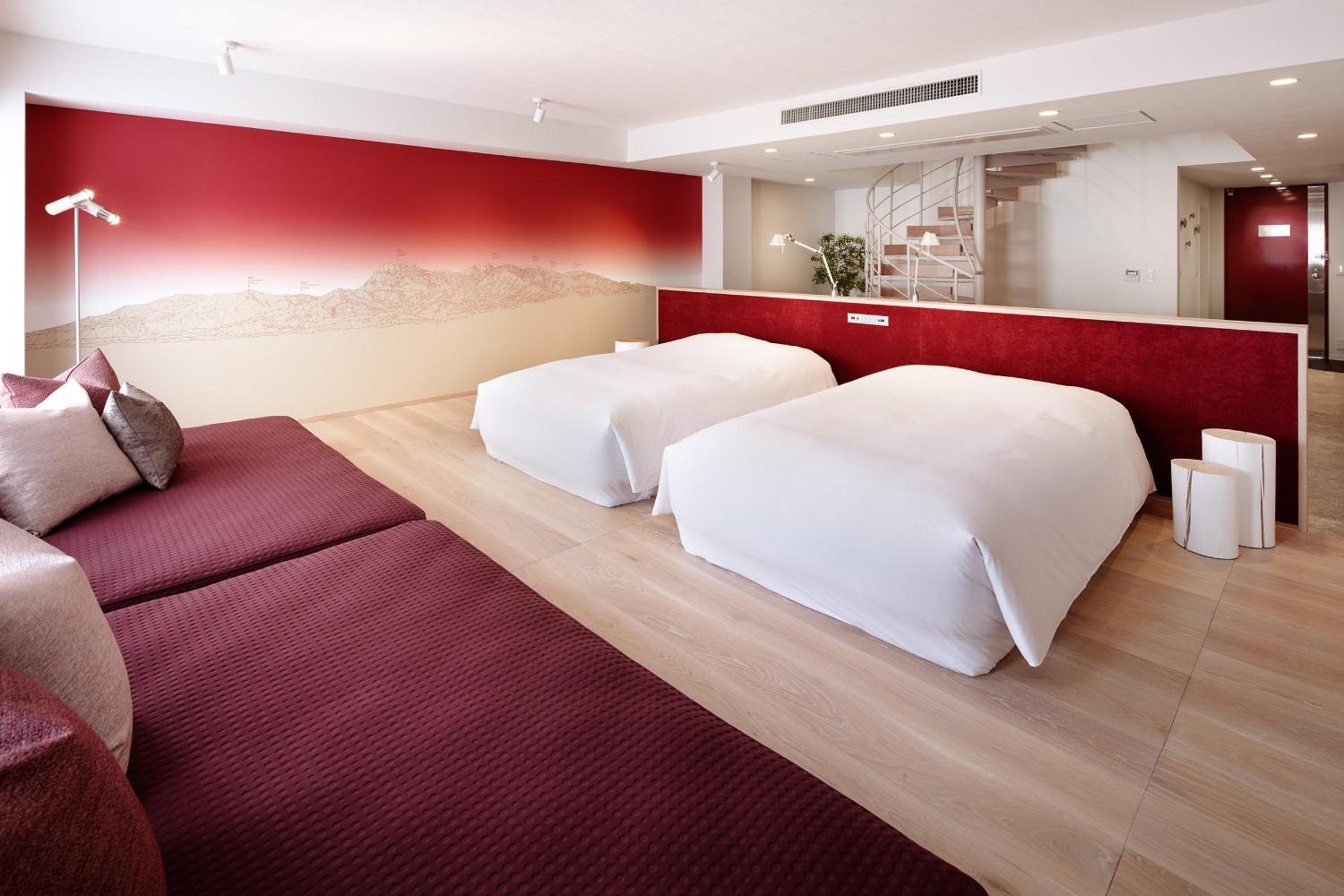 Maisonette, Suite