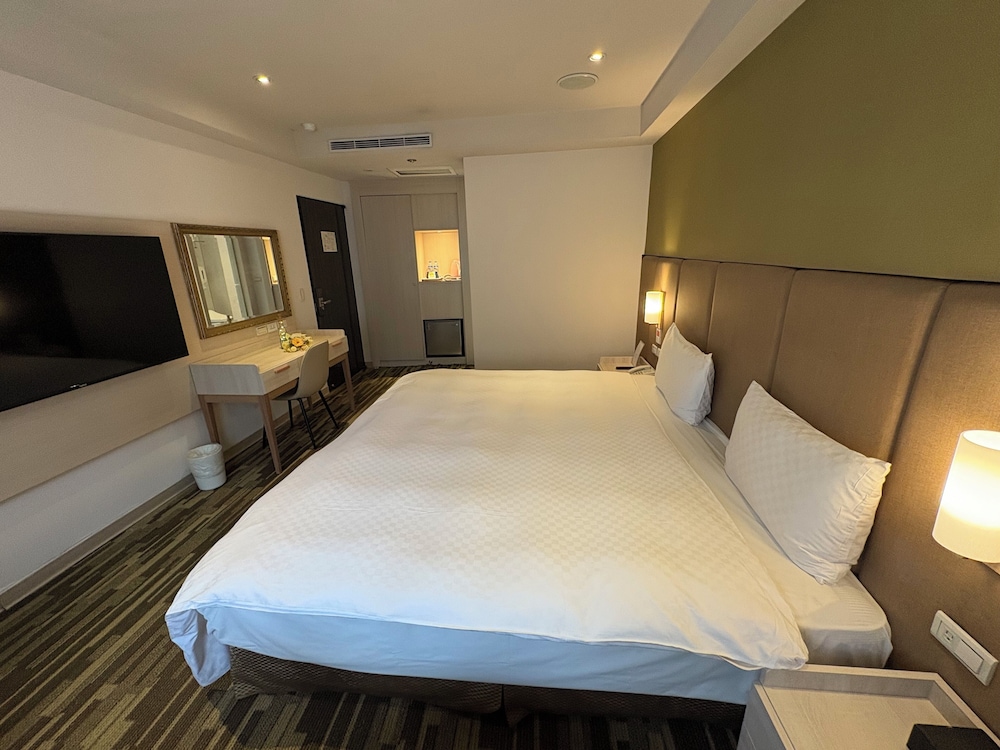Grace Hotel 19/50
