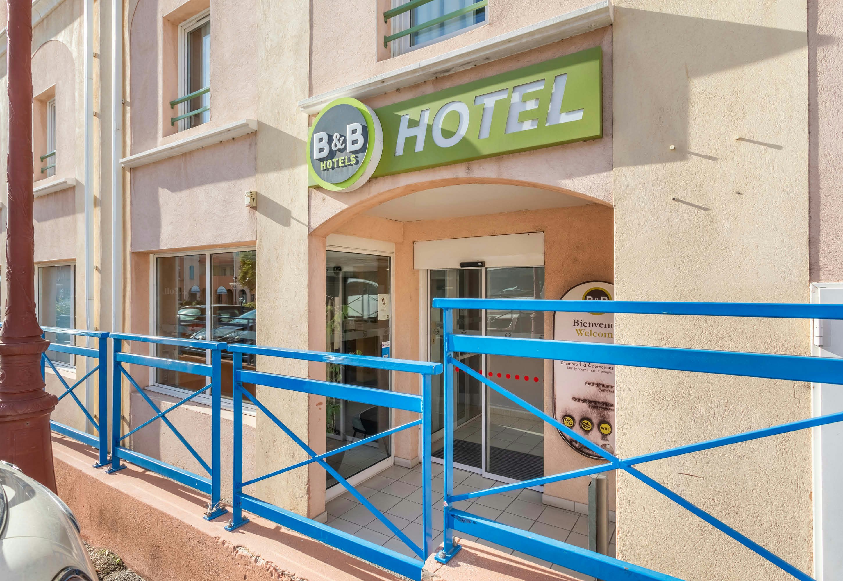 B&B HOTEL MARTIGUES Port de Bouc in Port-de-Bouc