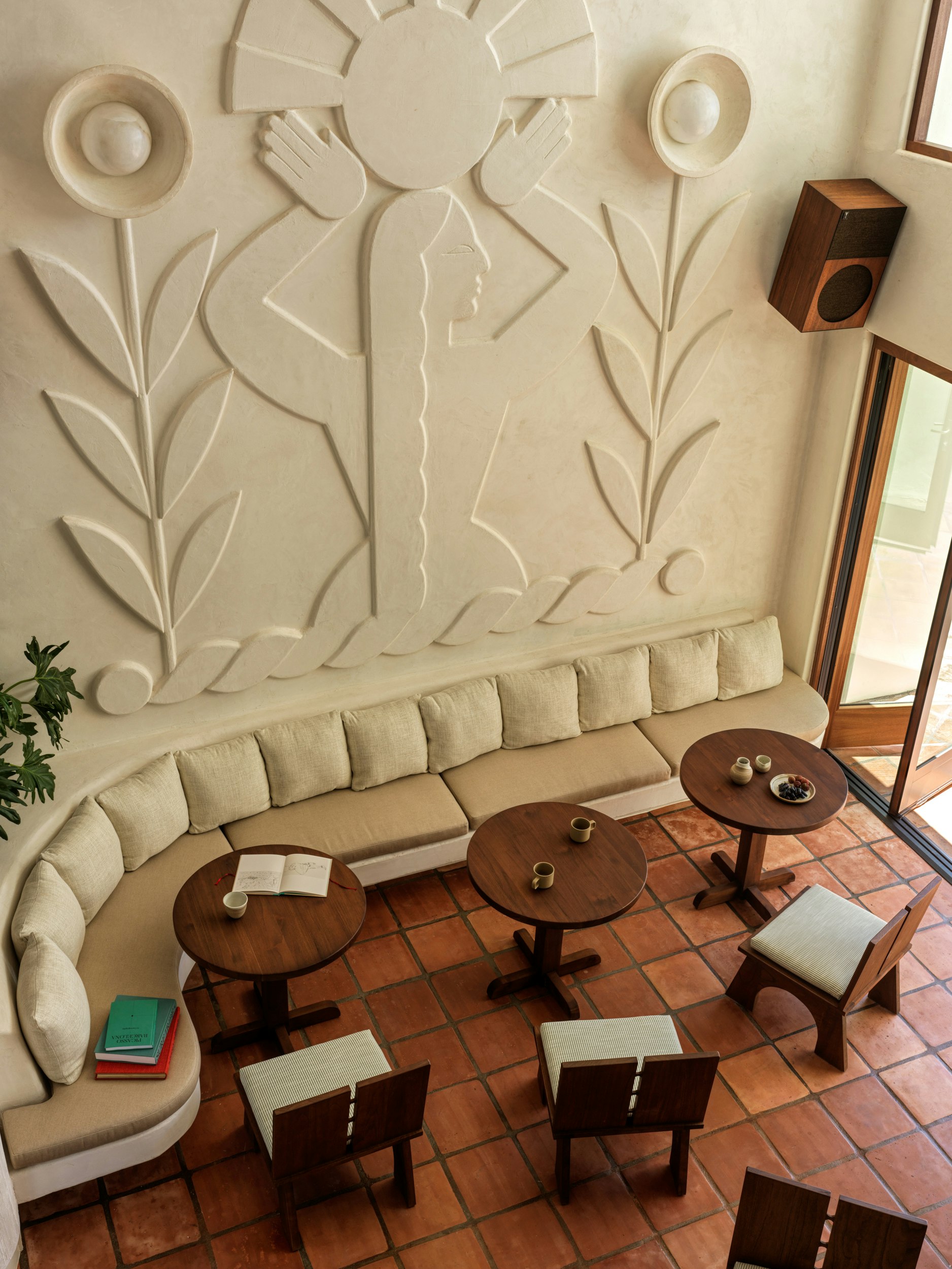 Casa Loma Beach Hotel 39/57