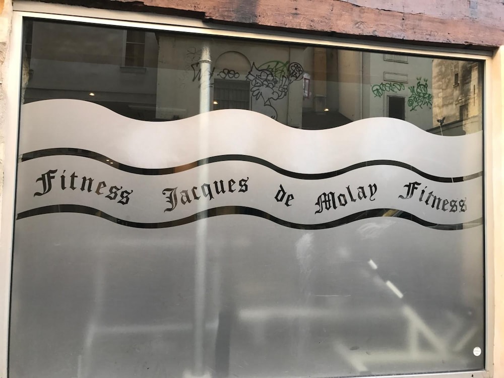 Hotel Jacques de Molay 2/44