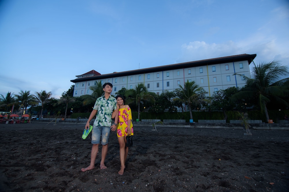 Singaraja Hotel 38/59