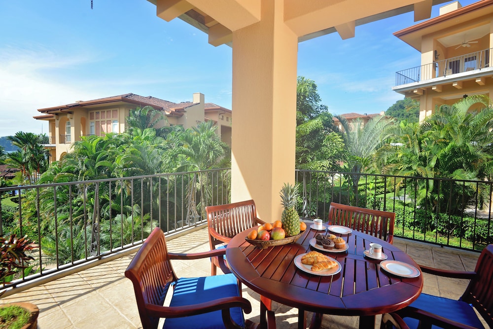 Hrg Condos At Los Suenos 36/50