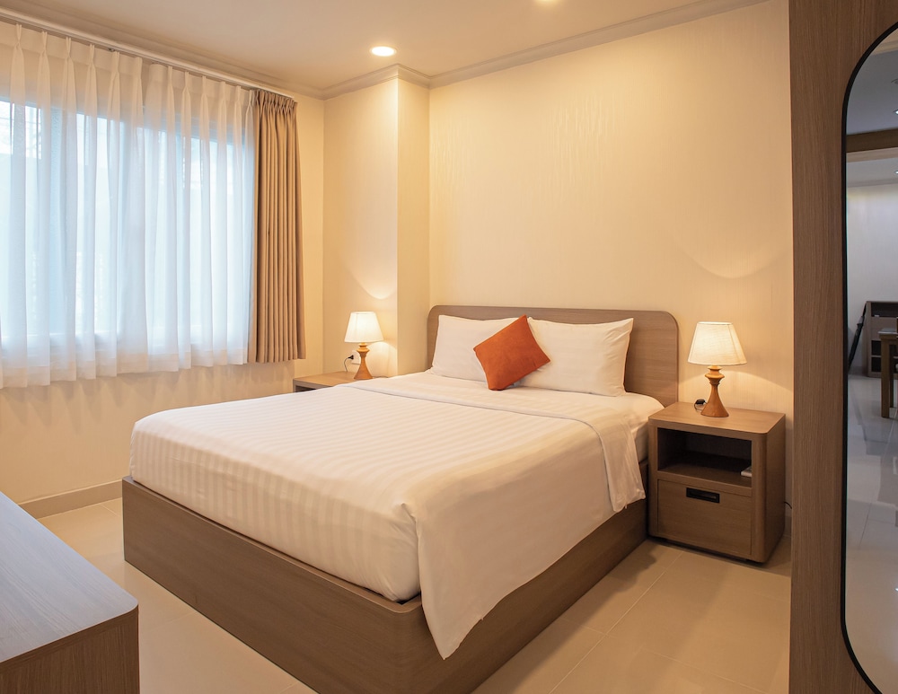 Mayfair Suites - Wmc Tower 27/70