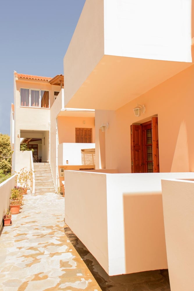 Tarsanas Apartments 16/49