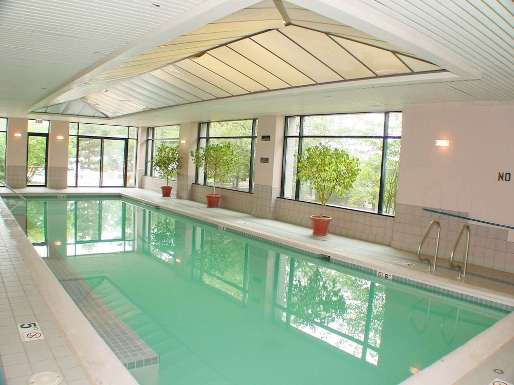 swimming pool spa