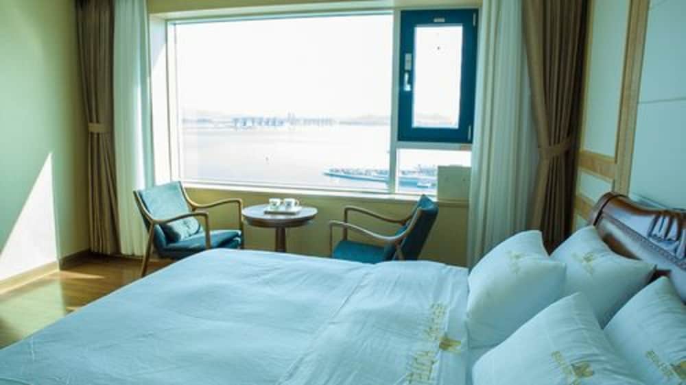 Fontana Beach Hotel 26/61