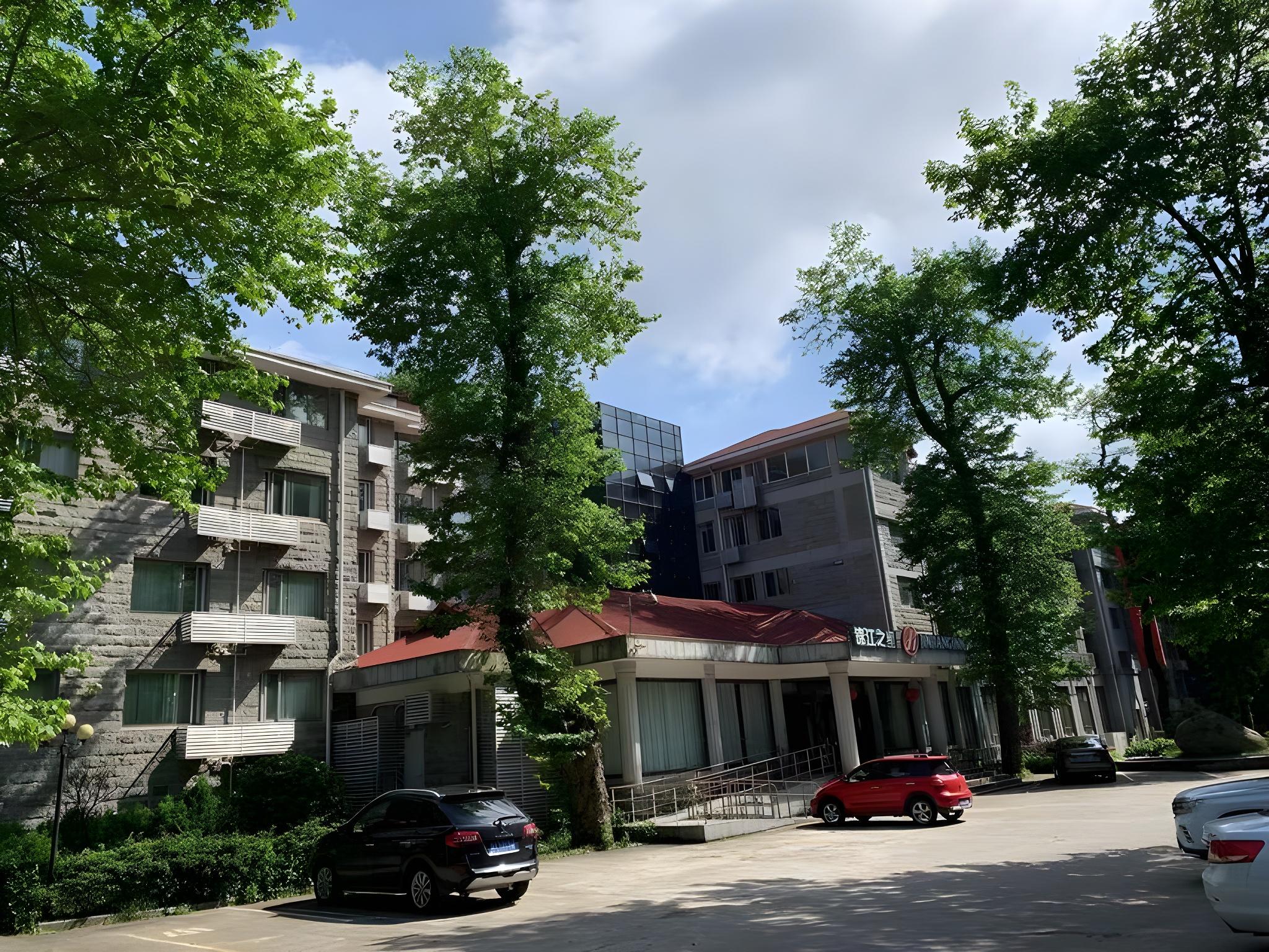 Jinjiang Inn Select (Lushan Scenic Area Xiangshan Road Yunzhong) 50/50