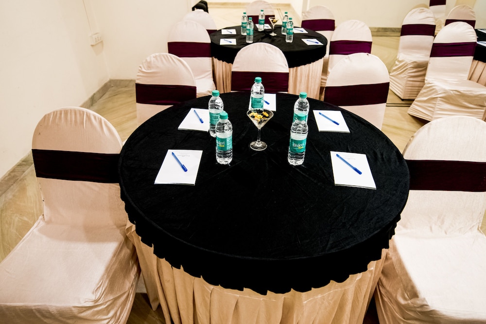 The Fern Residency Yeshwanthpur 38/50