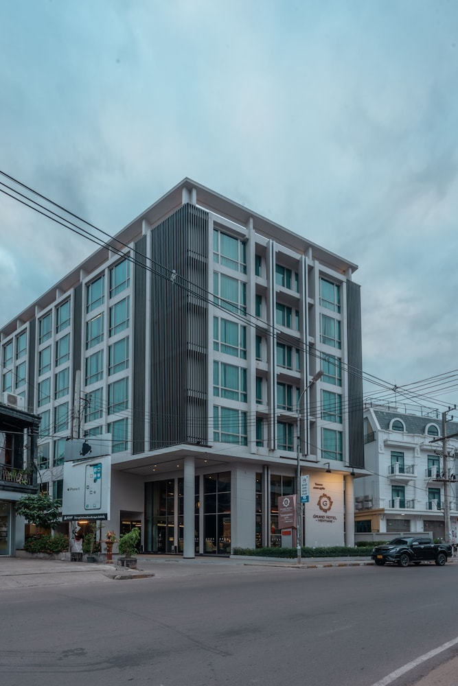 Grand Hotel Vientiane 56/60