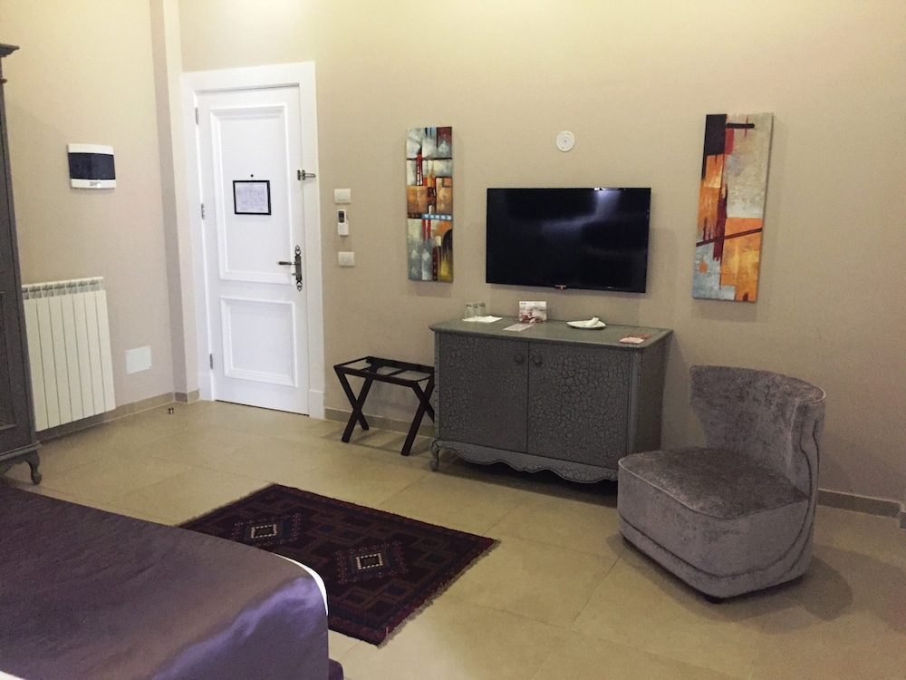 Cherry Blossom Boutique Hotel 38/69