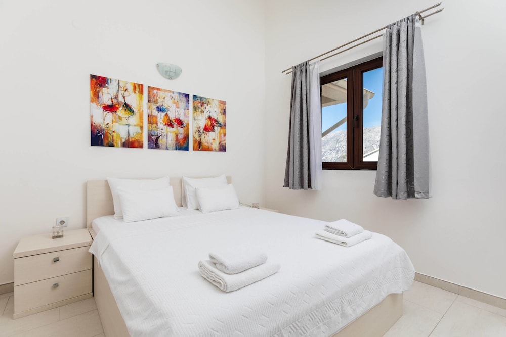 1 Bedroom, Apartment, Queen Bed, Balcony