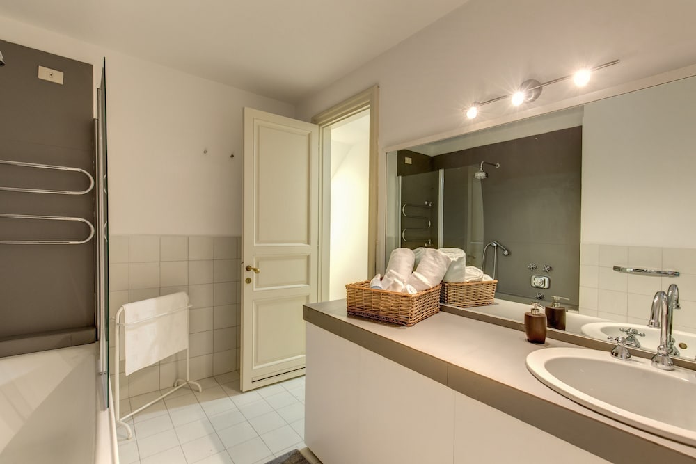 Trevi Miracle Suite 30/37