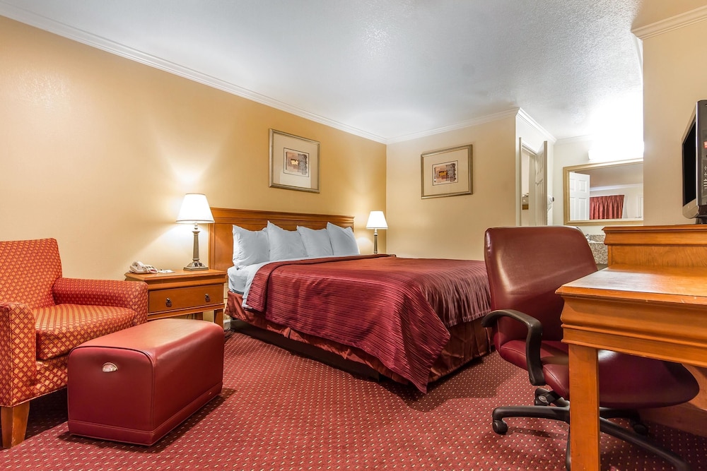 Quality Inn & Suites Gilroy CA 24/47