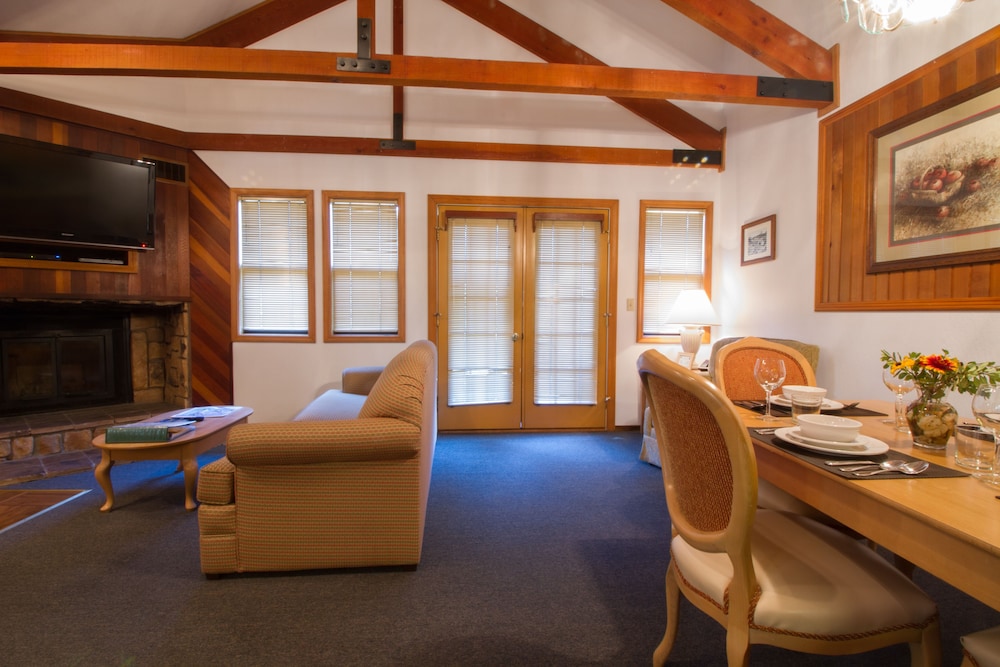 Mountain Retreat Resort 24/51